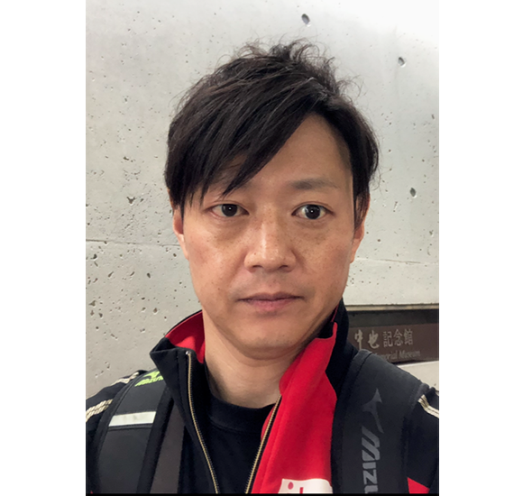 乾　哮　顧問